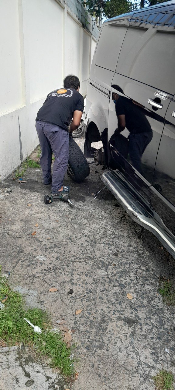 vá vỏ xe lưu động Quận 5